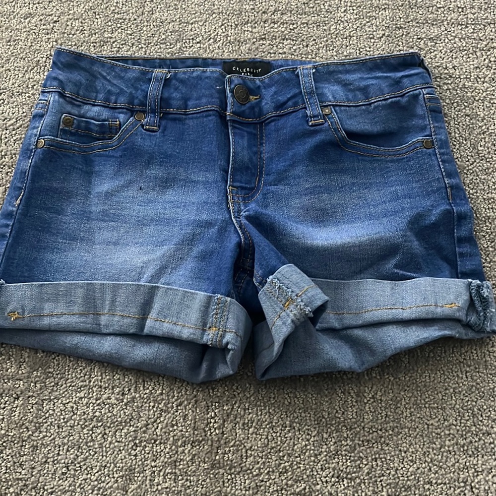 Barley worn and in great condition